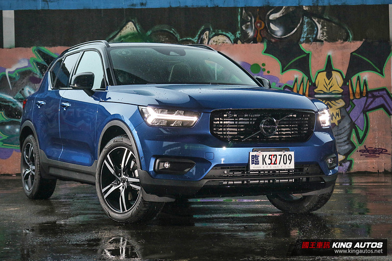 和你想的不一樣 — 《Volvo XC40 T4 R-Design》試車報導 和你想的不一樣 — 《Volvo XC40 T4 R-Design》試車報導