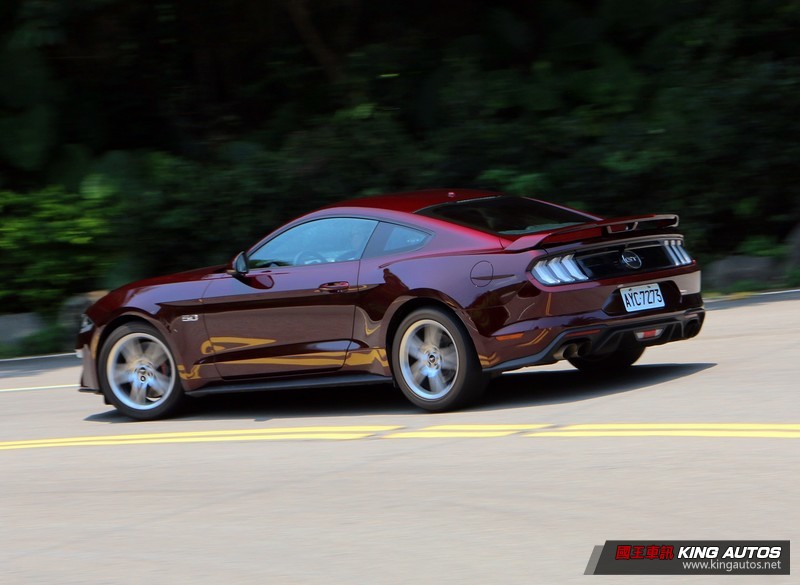 堅持大排氣量的美國味 ─《Ford Mustang 5.0 GT Premium》試駕報導 堅持大排氣量的美國味 ─《Ford Mustang 5.0 GT Premium》試駕報導