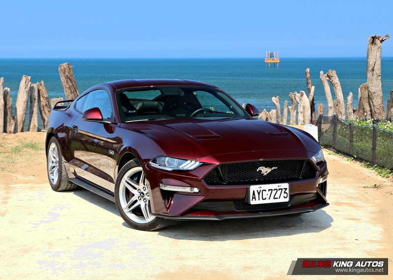 堅持大排氣量的美國味 ─《Ford Mustang 5.0 GT Premium》試駕報導 堅持大排氣量的美國味 ─《Ford Mustang 5.0 GT Premium》試駕報導