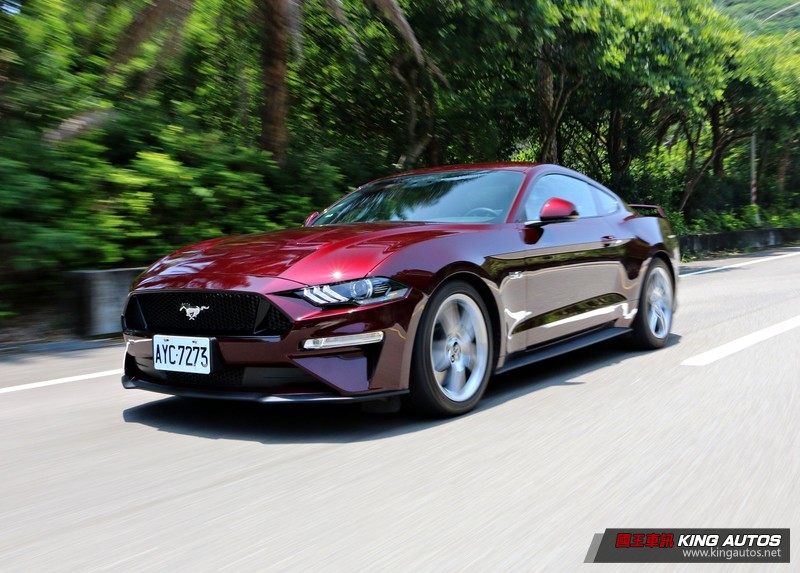 堅持大排氣量的美國味 ─《Ford Mustang 5.0 GT Premium》試駕報導 堅持大排氣量的美國味 ─《Ford Mustang 5.0 GT Premium》試駕報導