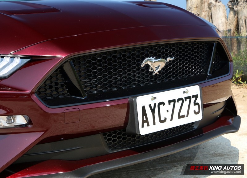 堅持大排氣量的美國味 ─《Ford Mustang 5.0 GT Premium》試駕報導 堅持大排氣量的美國味 ─《Ford Mustang 5.0 GT Premium》試駕報導
