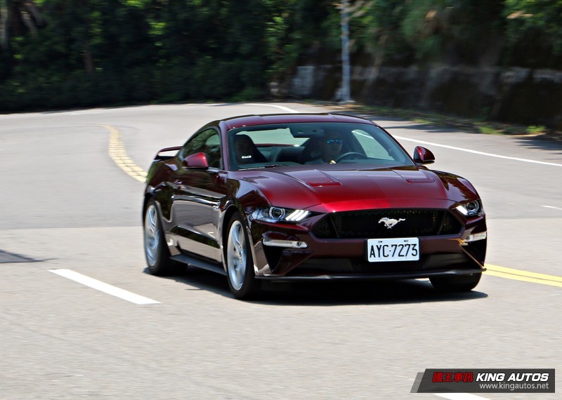 堅持大排氣量的美國味 ─《Ford Mustang 5.0 GT Premium》試駕報導 堅持大排氣量的美國味 ─《Ford Mustang 5.0 GT Premium》試駕報導