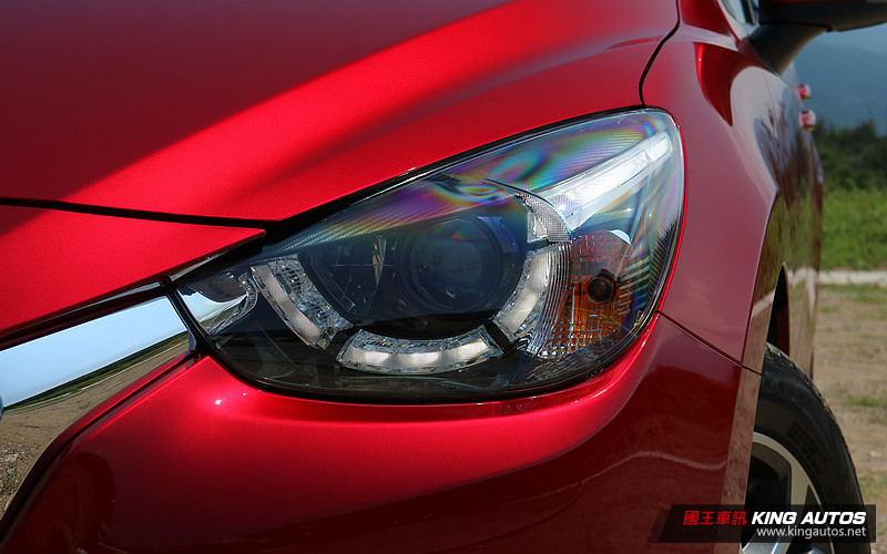 嗆紅魂動小馬 搶眼更添安全2019年式《Mazda2頂級型》試駕 嗆紅魂動小馬 搶眼更添安全2019年式《Mazda2頂級型》試駕