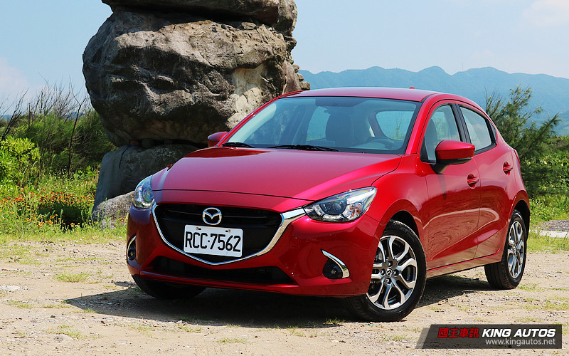 嗆紅魂動小馬 搶眼更添安全2019年式《Mazda2頂級型》試駕 嗆紅魂動小馬 搶眼更添安全2019年式《Mazda2頂級型》試駕