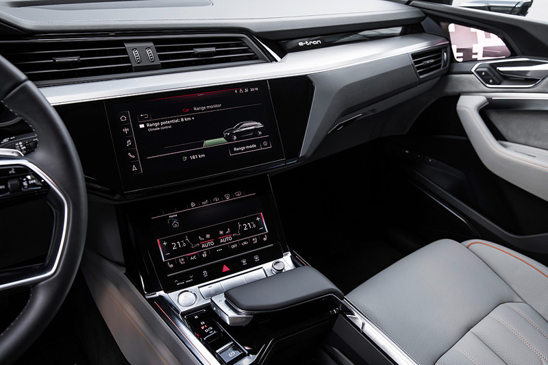 《Audi e-tron Prototype》座艙完整揭露 全面數位化提升科技質感 《Audi e-tron Prototype》座艙完整揭露 全面數位化提升科技質感