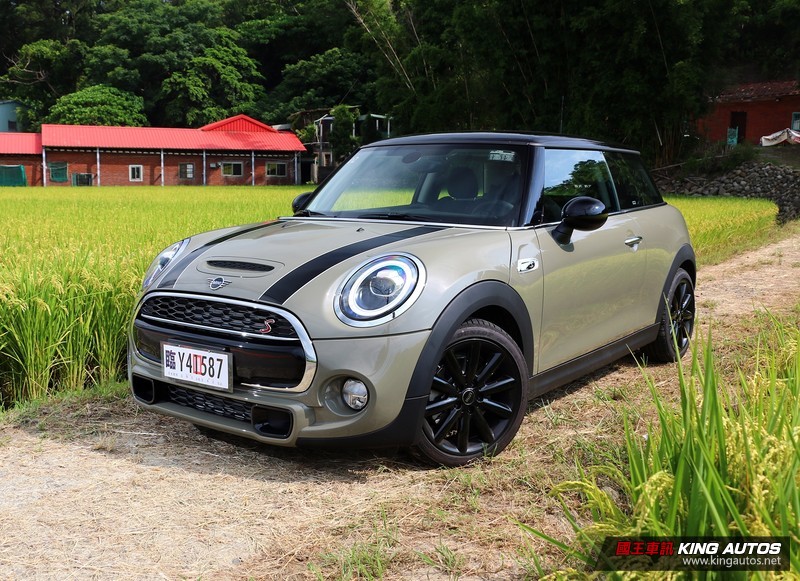 可以讓你一直玩一直玩 ─《Mini Cooper S》三門車型試駕報導 可以讓你一直玩一直玩 ─《Mini Cooper S》三門車型試駕報導