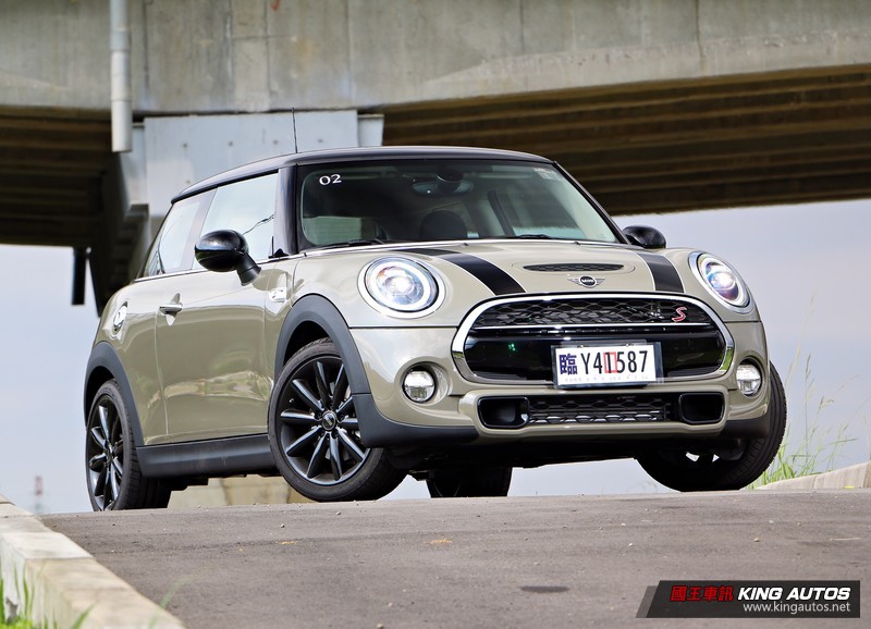 可以讓你一直玩一直玩 ─《Mini Cooper S》三門車型試駕報導 可以讓你一直玩一直玩 ─《Mini Cooper S》三門車型試駕報導