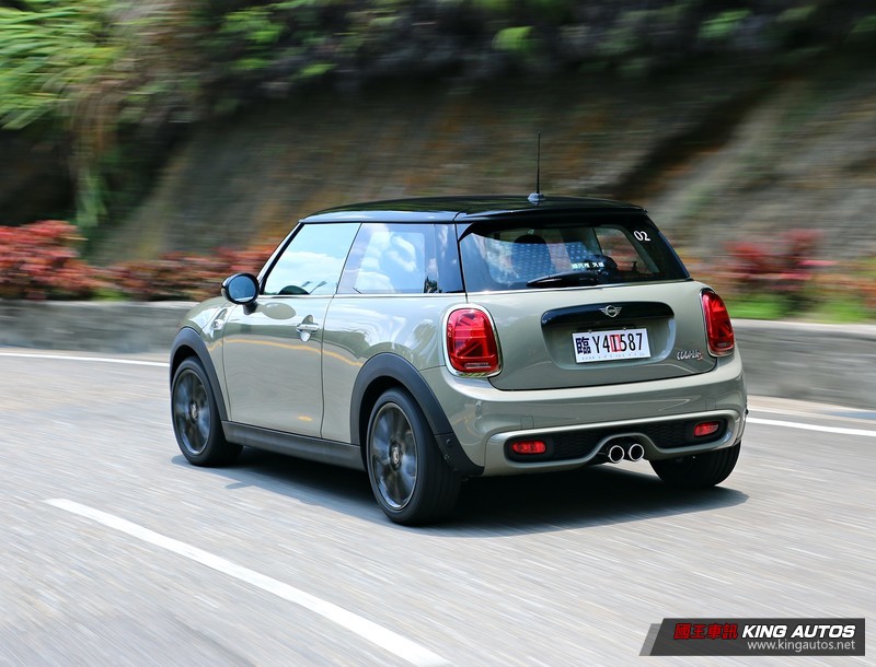 可以讓你一直玩一直玩 ─《Mini Cooper S》三門車型試駕報導 可以讓你一直玩一直玩 ─《Mini Cooper S》三門車型試駕報導