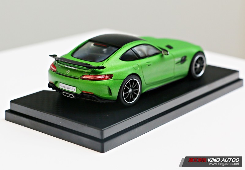 全套五款車型開箱 7-11推出《Mercedes-Benz》賓士1/43金屬模型車 全套五款車型開箱 7-11推出《Mercedes-Benz》賓士1/43金屬模型車
