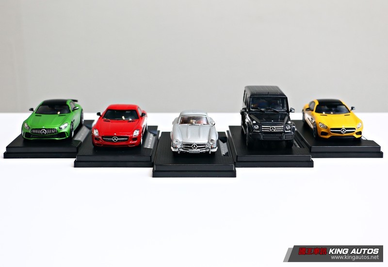 全套五款車型開箱 7-11推出《Mercedes-Benz》賓士1/43金屬模型車 全套五款車型開箱 7-11推出《Mercedes-Benz》賓士1/43金屬模型車
