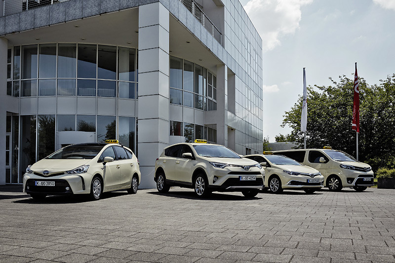 最佳計程車非浪得虛名 《Toyota Prius+》與德國運將共創低碳城市 最佳計程車非浪得虛名 《Toyota Prius+》與德國運將共創低碳城市