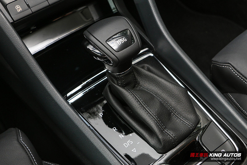 【國王BUY駕】《Škoda Karoq 1.5 TSI尊榮版》值得購買的理由? 【國王BUY駕】《Škoda Karoq 1.5 TSI尊榮版》值得購買的理由?