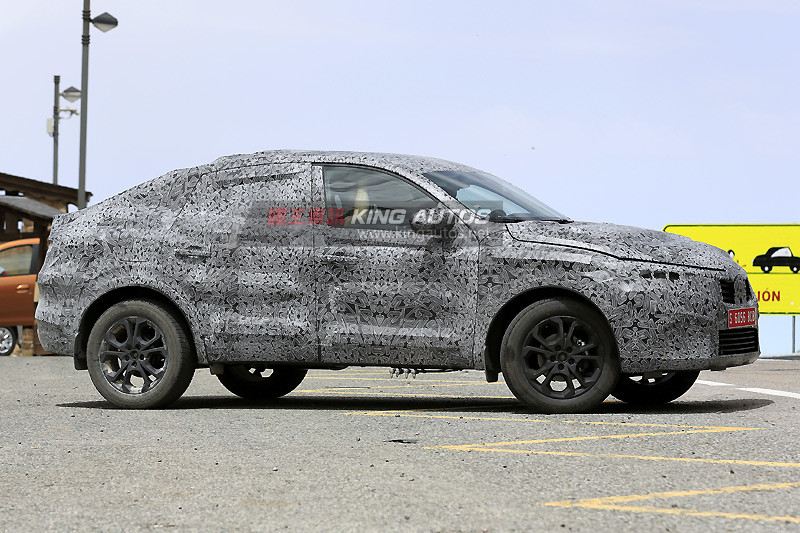 跨界SUV熱度不減 《Renault Captur Coupé》預約2019年亮相 跨界SUV熱度不減 《Renault Captur Coupé》預約2019年亮相
