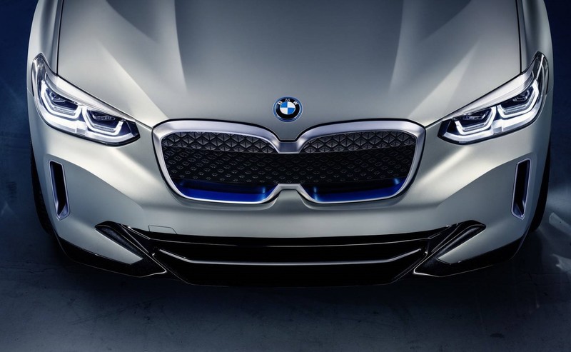 《BMW》首款電動SUV車型《iX3》 預告2020年中國投產 《BMW》首款電動SUV車型《iX3》 預告2020年中國投產