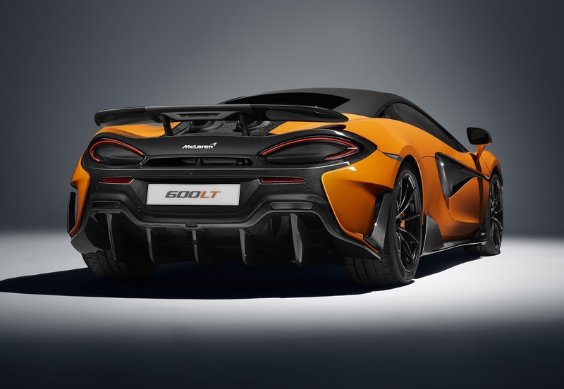 《McLaren 600LT》英國速度嘉年華活動正式亮相 0~100km/h加速僅需2.9秒 《McLaren 600LT》英國速度嘉年華活動正式亮相 0~100km/h加速僅需2.9秒