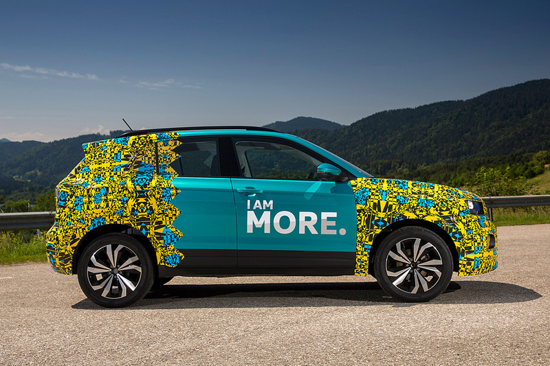 《Volkswagen T-Cross》官方原型車首度曝光 目標第三季首演亮相 《Volkswagen T-Cross》官方原型車首度曝光 目標第三季首演亮相