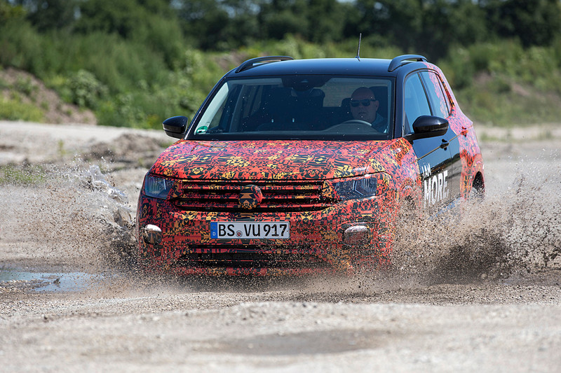 《Volkswagen T-Cross》官方原型車首度曝光 目標第三季首演亮相 《Volkswagen T-Cross》官方原型車首度曝光 目標第三季首演亮相