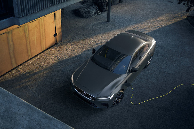 《Polestar》放眼電動化性能車市場 目標瞄準《Porsche》與《Tesla》 《Polestar》放眼電動化性能車市場 目標瞄準《Porsche》與《Tesla》