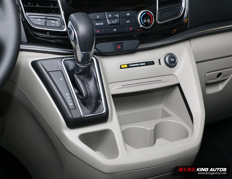 質感提升新增短軸車型 Ford Tourneo Custom 臺灣146 9萬元正式發表 國王車訊kingautos