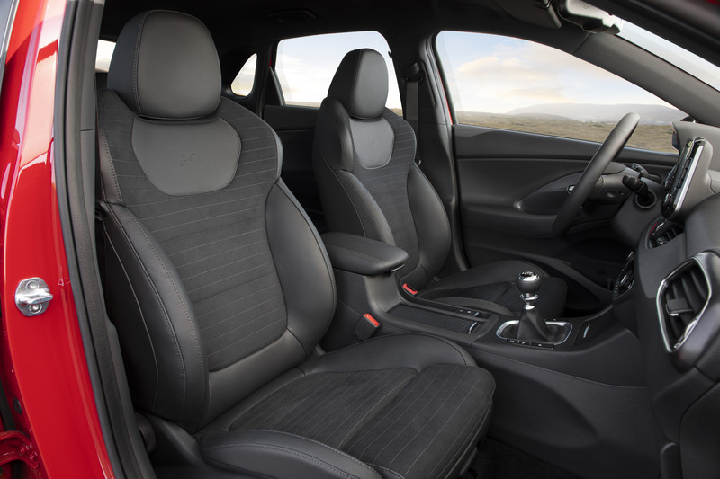 《Hyundai i30 N Line》全新運動化產品線首部曲正式亮相 《Hyundai i30 N Line》全新運動化產品線首部曲正式亮相