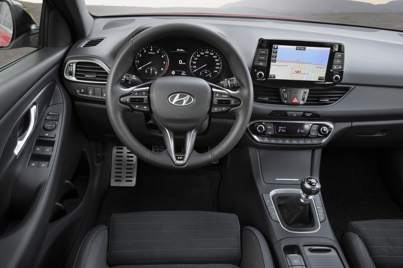《Hyundai i30 N Line》全新運動化產品線首部曲正式亮相 《Hyundai i30 N Line》全新運動化產品線首部曲正式亮相