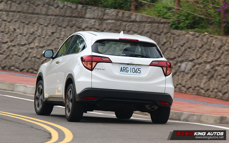 【國王集評】85萬以內小休旅《EcoSport x HR-V x CX-3 x Vitara x C-HR》同場較勁─動態篇 【國王集評】85萬以內小休旅《EcoSport x HR-V x CX-3 x Vitara x C-HR》同場較勁─動態篇