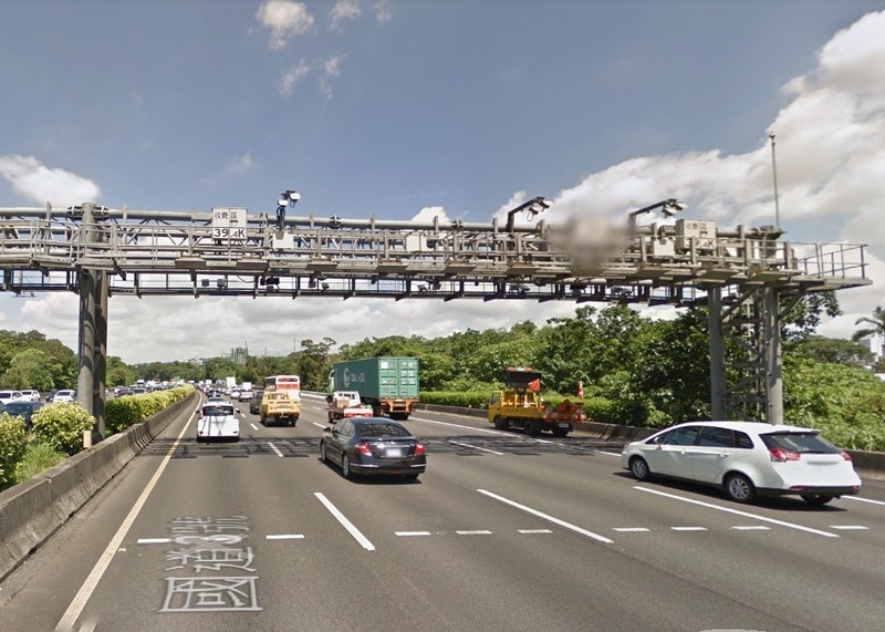 【國王評論】國道全面電子收費上路5年 遠通電收再推全新車牌框型eTag 【國王評論】國道全面電子收費上路5年 遠通電收再推全新車牌框型eTag
