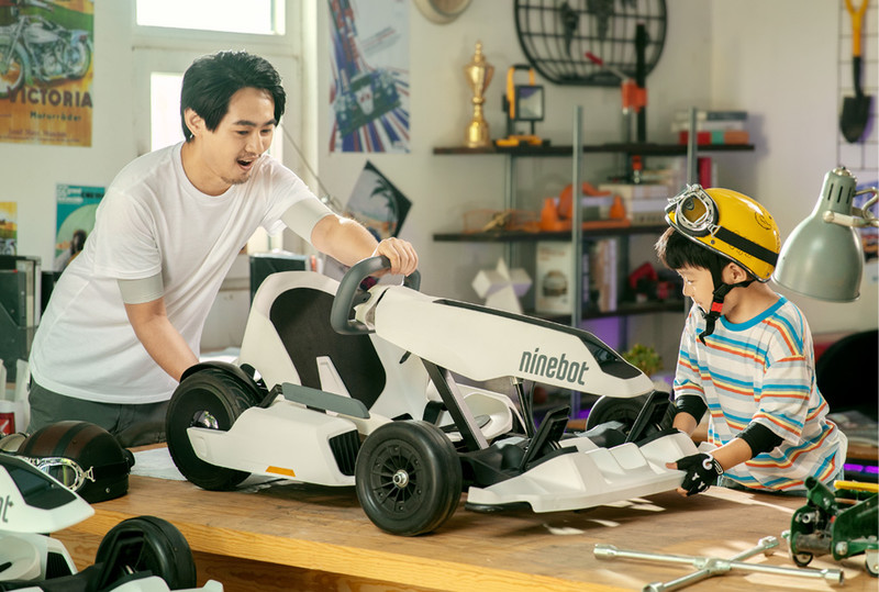 《Ninebot》推出卡丁車套件 代步用平衡車變身電動卡丁車 《Ninebot》推出卡丁車套件 代步用平衡車變身電動卡丁車