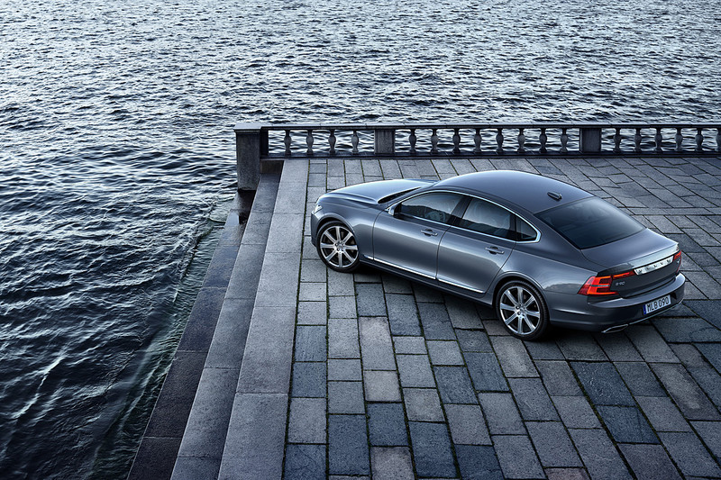 《Volvo S90 T8 Inscription》悄悄開賣 357萬元起油電旗艦入臺上市 《Volvo S90 T8 Inscription》悄悄開賣 357萬元起油電旗艦入臺上市
