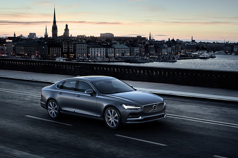 《Volvo S90 T8 Inscription》悄悄開賣 357萬元起油電旗艦入臺上市 《Volvo S90 T8 Inscription》悄悄開賣 357萬元起油電旗艦入臺上市