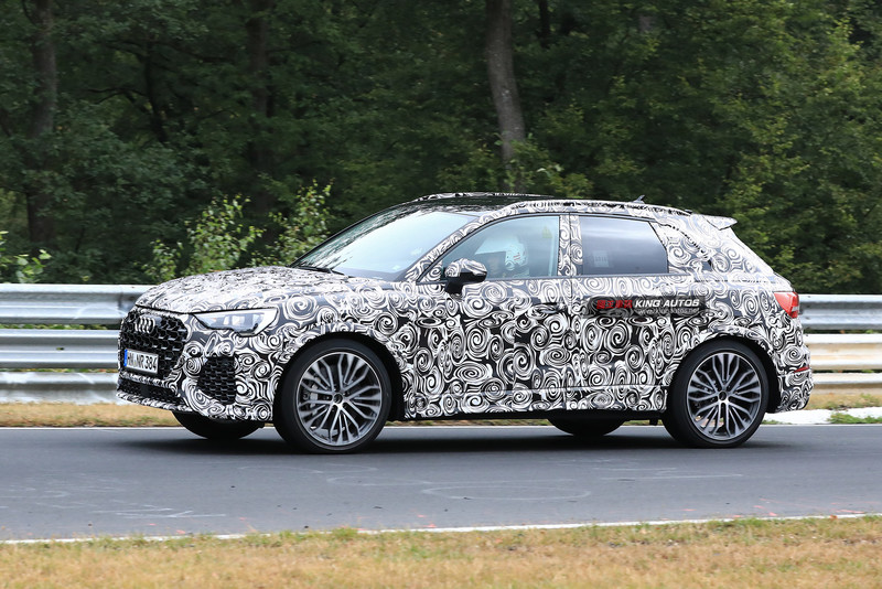新世代《Audi RS Q3》即將重整戰力 偽裝車搶先曝光 新世代《Audi RS Q3》即將重整戰力 偽裝車搶先曝光