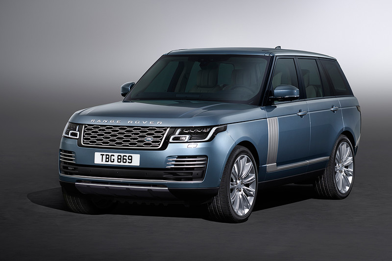 小改《Range Rover》與《Range Rover Sport》352萬起預售開跑 預告9月下旬正式發表 小改《Range Rover》與《Range Rover Sport》352萬起預售開跑 預告9月下旬正式發表