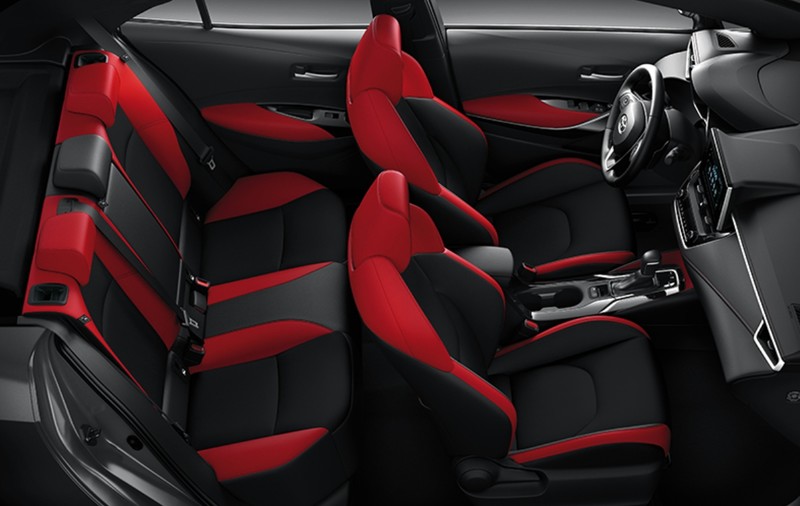就是緊咬《Mazda3》 新臺幣87.9萬元起《Toyota Auris》臺灣預接單價公布 就是緊咬《Mazda3》 新臺幣87.9萬元起《Toyota Auris》臺灣預接單價公布