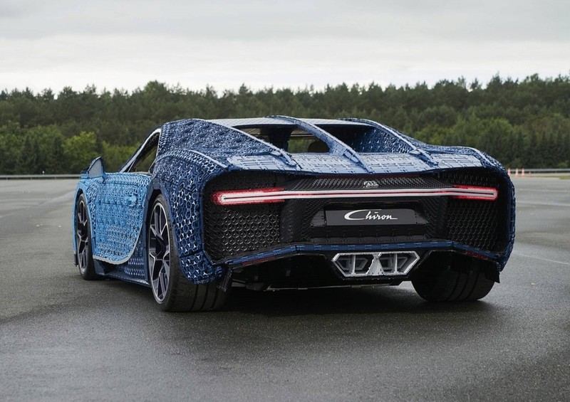 是真的能開上路 樂高Lego打造1:1《Bugatti Chiron》模型車 是真的能開上路 樂高Lego打造1:1《Bugatti Chiron》模型車