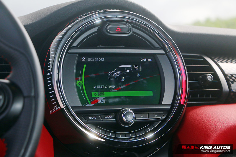 一開就上癮 ─ 小改款《Mini John Cooper Works》試駕報導 一開就上癮 ─ 小改款《Mini John Cooper Works》試駕報導