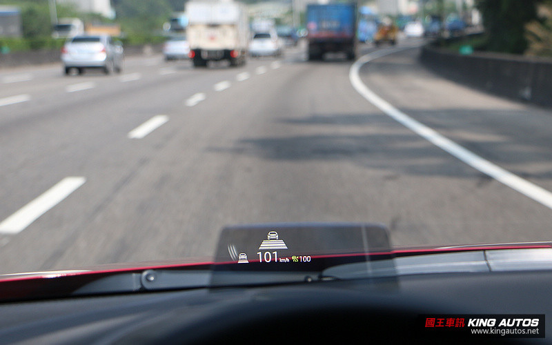 2019年式《Mazda3》簡化車型編成 尊榮安全/進化版新增MRCC、自動煞車等配備 2019年式《Mazda3》簡化車型編成 尊榮安全/進化版新增MRCC、自動煞車等配備