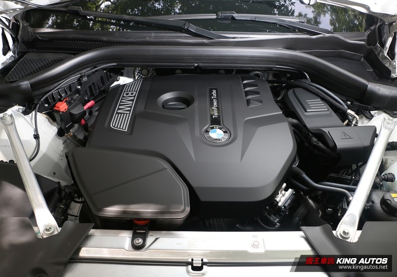 動感美臀更顯誘人 ─ 新一代《BMW X4 xDrive30i M Sport》試駕報導 動感美臀更顯誘人 ─ 新一代《BMW X4 xDrive30i M Sport》試駕報導