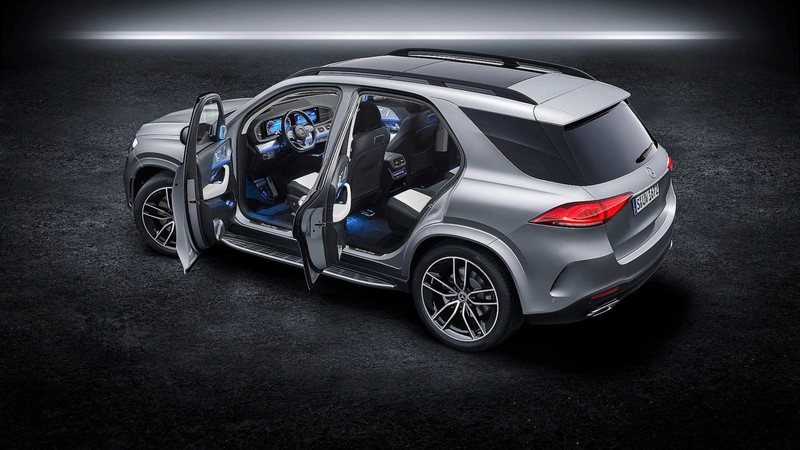 新世代《Mercedes-Benz GLE》亮相 預約2018年巴黎車展正式首演 新世代《Mercedes-Benz GLE》亮相 預約2018年巴黎車展正式首演