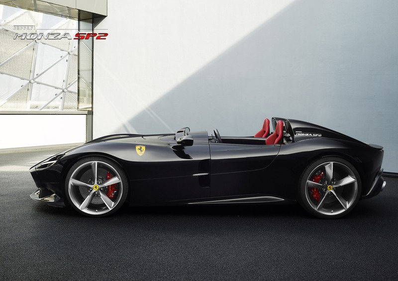 捨棄車頂/擋風玻璃設計 公路賽車《Ferrari Monza SP1 / SP2》正式亮相 捨棄車頂/擋風玻璃設計 公路賽車《Ferrari Monza SP1 / SP2》正式亮相