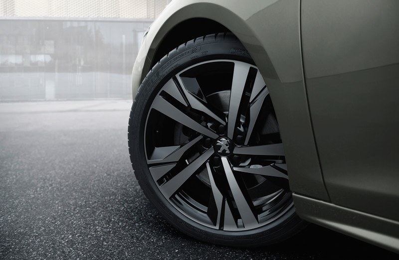 《Peugeot 508 SW First Edition》首發特仕巴黎車展同步登場 《Peugeot 508 SW First Edition》首發特仕巴黎車展同步登場