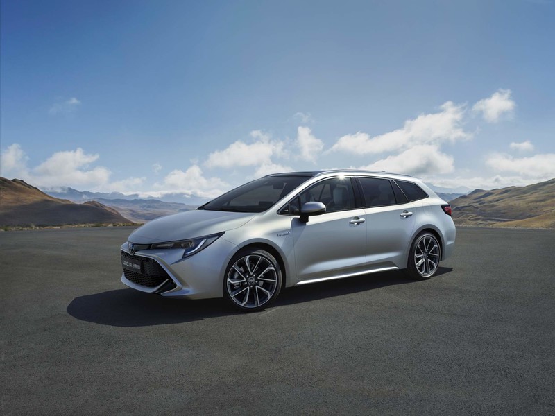 整合車名《Toyota Corolla Touring Sports》優雅旅行身段巴黎車展正式亮相 整合車名《Toyota Corolla Touring Sports》優雅旅行身段巴黎車展正式亮相