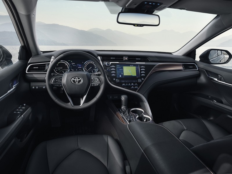 Hybrid動力加持《Toyota Camry》闊別14年巴黎車展正式回歸歐洲市場 Hybrid動力加持《Toyota Camry》闊別14年巴黎車展正式回歸歐洲市場