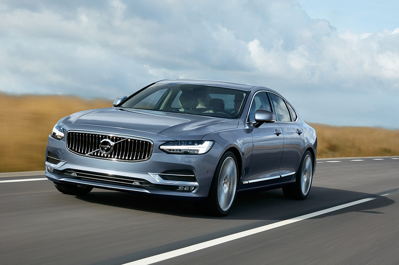 《XC40 T4 Momentum》享免費配備升級 《Volvo》10月促銷起跑 《XC40 T4 Momentum》享免費配備升級 《Volvo》10月促銷起跑