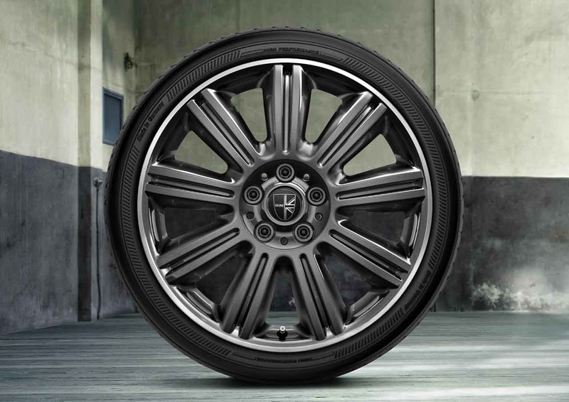 《Mini Clubman》推出Bespoke紳士套件特式版 168萬元起即刻上市 《Mini Clubman》推出Bespoke紳士套件特式版 168萬元起即刻上市