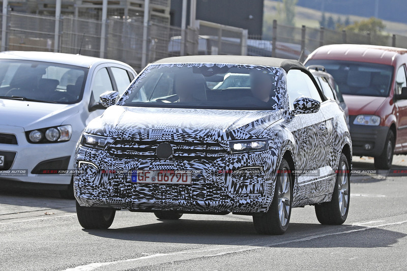 《Volkswagen T-Roc》敞篷車首度現身 跨界上空潮即將興起 《Volkswagen T-Roc》敞篷車首度現身 跨界上空潮即將興起