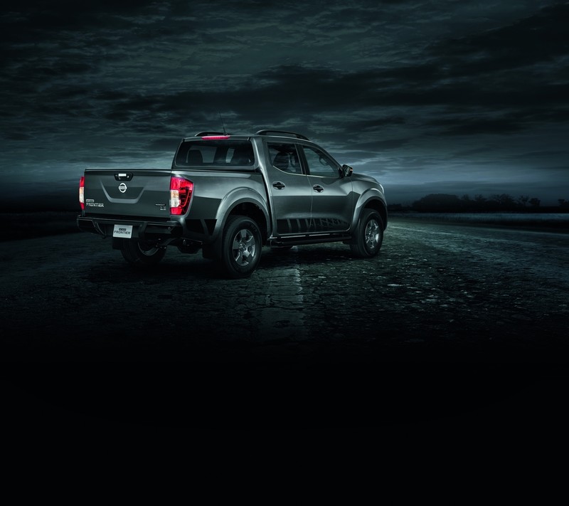 《Nissan NP300 Frontier Midnight Edition》午夜黑特仕墨西哥霸氣現身 《Nissan NP300 Frontier Midnight Edition》午夜黑特仕墨西哥霸氣現身