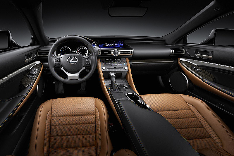 英國規格小改《Lexus RC》車系產品資訊公佈 維持單一油電動力搭配 英國規格小改《Lexus RC》車系產品資訊公佈 維持單一油電動力搭配