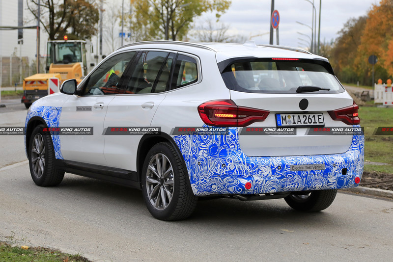量產版純電SUV測試中 《BMW iX3》偽裝測試車德國莫尼黑二度捕捉 量產版純電SUV測試中 《BMW iX3》偽裝測試車德國莫尼黑二度捕捉