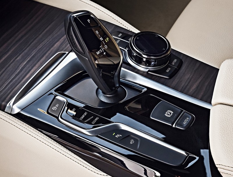 新一代《BMW G20 3 Series》想要手排車? 那你大概只剩柴油車能選 新一代《BMW G20 3 Series》想要手排車? 那你大概只剩柴油車能選