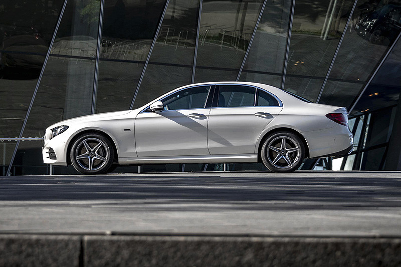 《Mercedes-Benz E 300 de》柴油油電車型 英國市場搶先開放訂購 《Mercedes-Benz E 300 de》柴油油電車型 英國市場搶先開放訂購